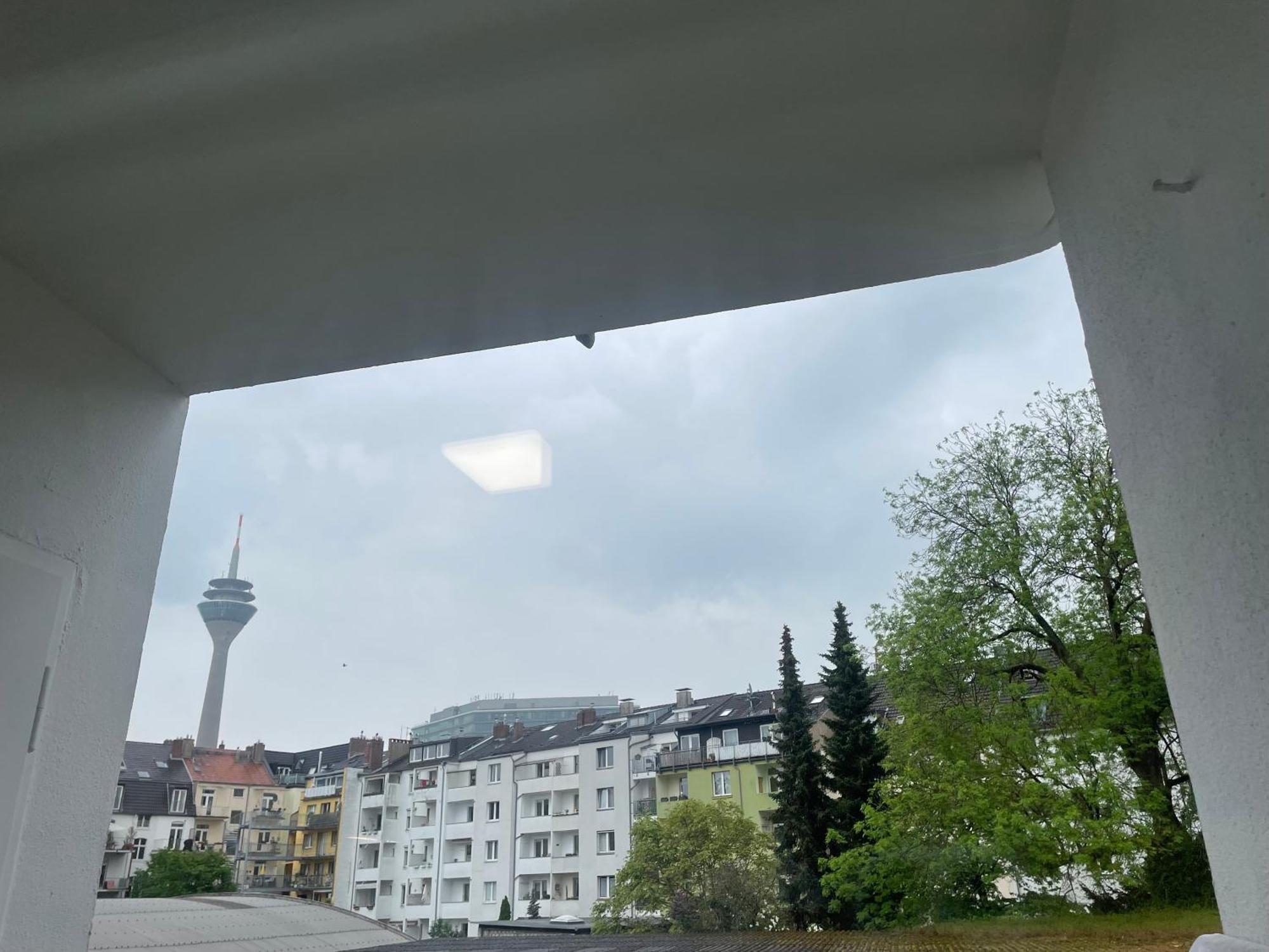 Cozy Apartment City Nightlife Dusseldorf Exterior photo